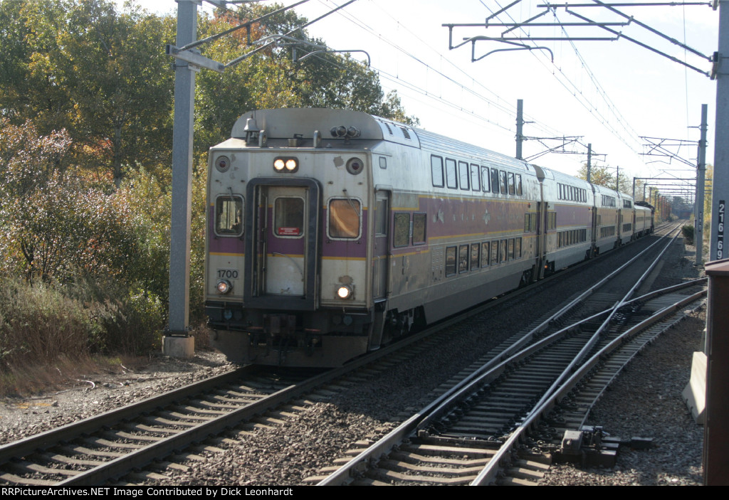 MBTA 1700